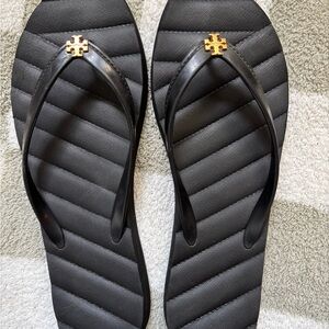 Tory Burch Black and Gold Sandals with Elegant Design